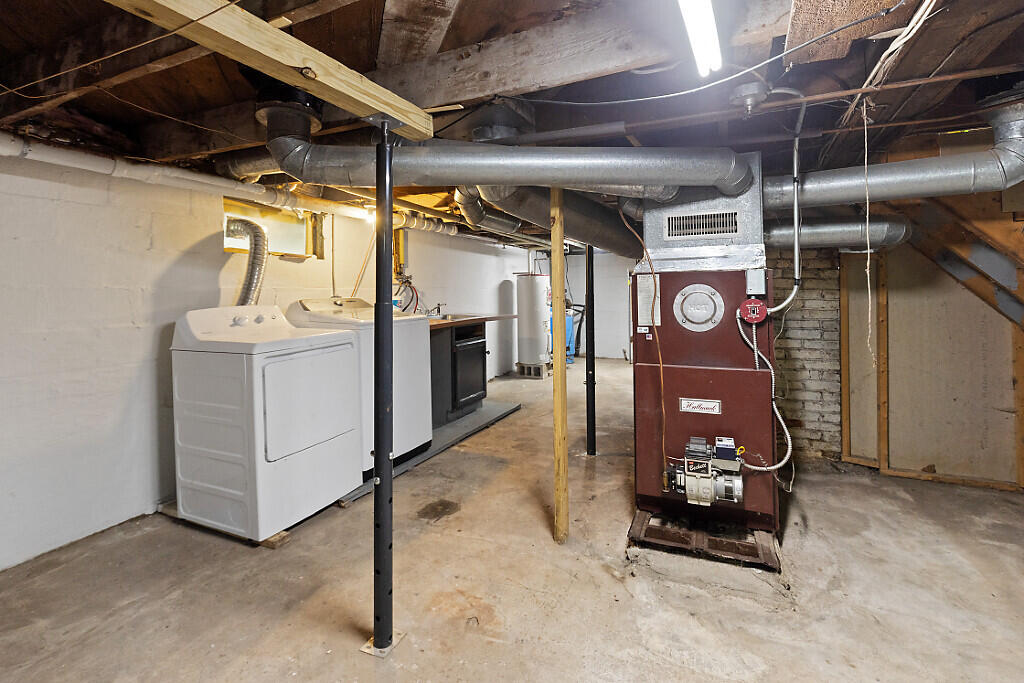 1278 Naples Road Harrison ME 04040