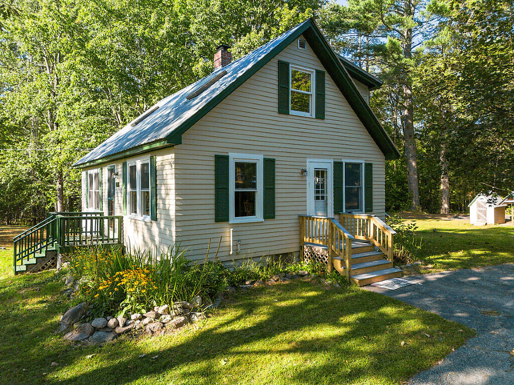 1278 Naples Road Harrison ME 04040