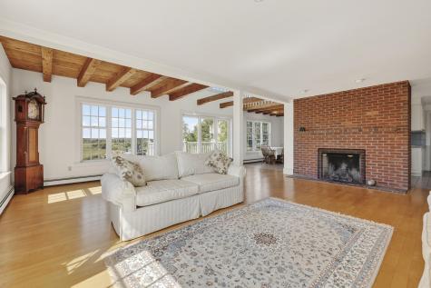 15 Wainwright Drive Cape Elizabeth ME 04107