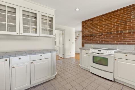 15 Wainwright Drive Cape Elizabeth ME 04107