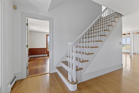 15 Wainwright Drive Cape Elizabeth ME 04107