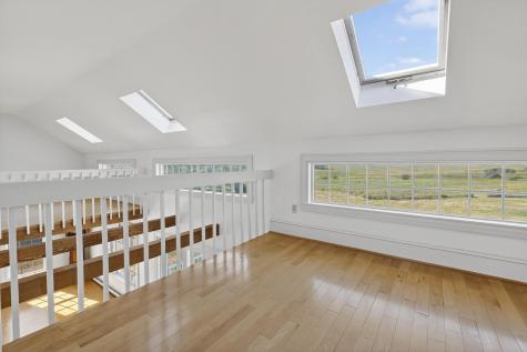 15 Wainwright Drive Cape Elizabeth ME 04107