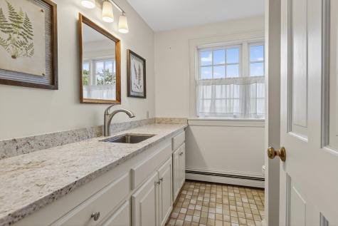 15 Wainwright Drive Cape Elizabeth ME 04107