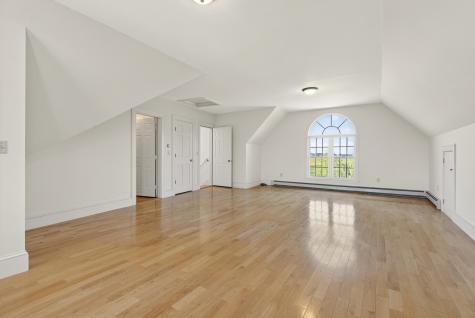 15 Wainwright Drive Cape Elizabeth ME 04107