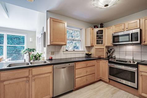 13 Cornerstone Drive Falmouth ME 04105