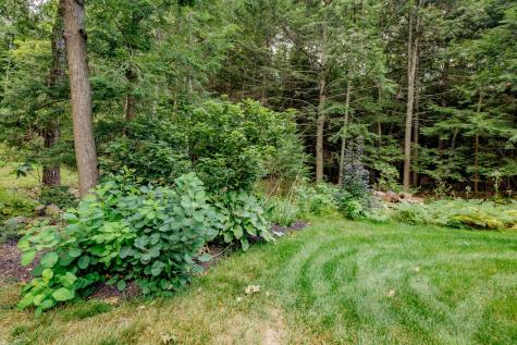 13 Cornerstone Drive Falmouth ME 04105