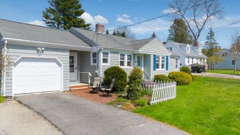 13 Depot Road Falmouth ME 04105