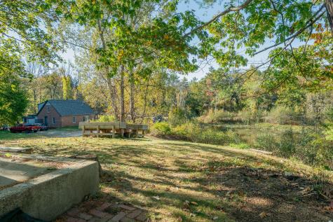 15 Percy Street Freeport ME 04032