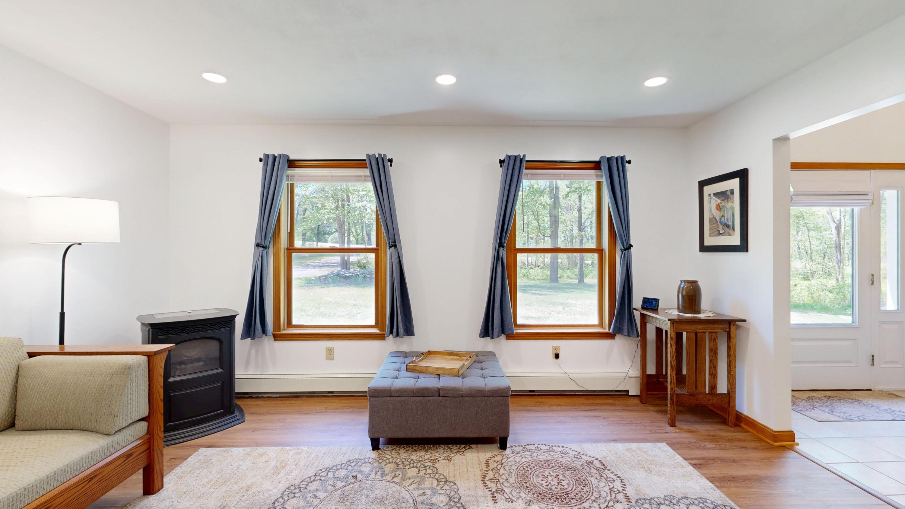 671 Meadow Road Topsham ME 04086