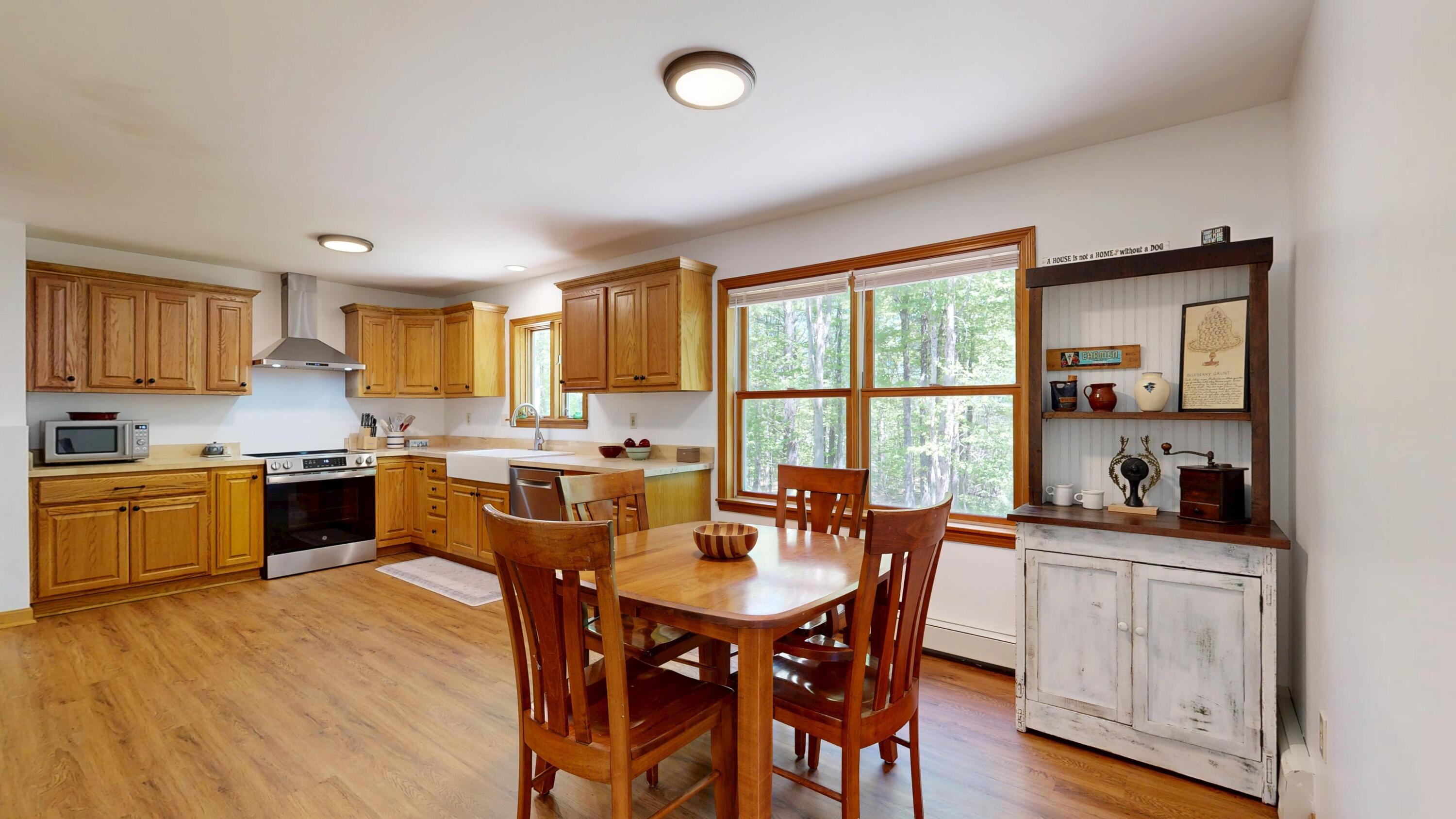 671 Meadow Road Topsham ME 04086