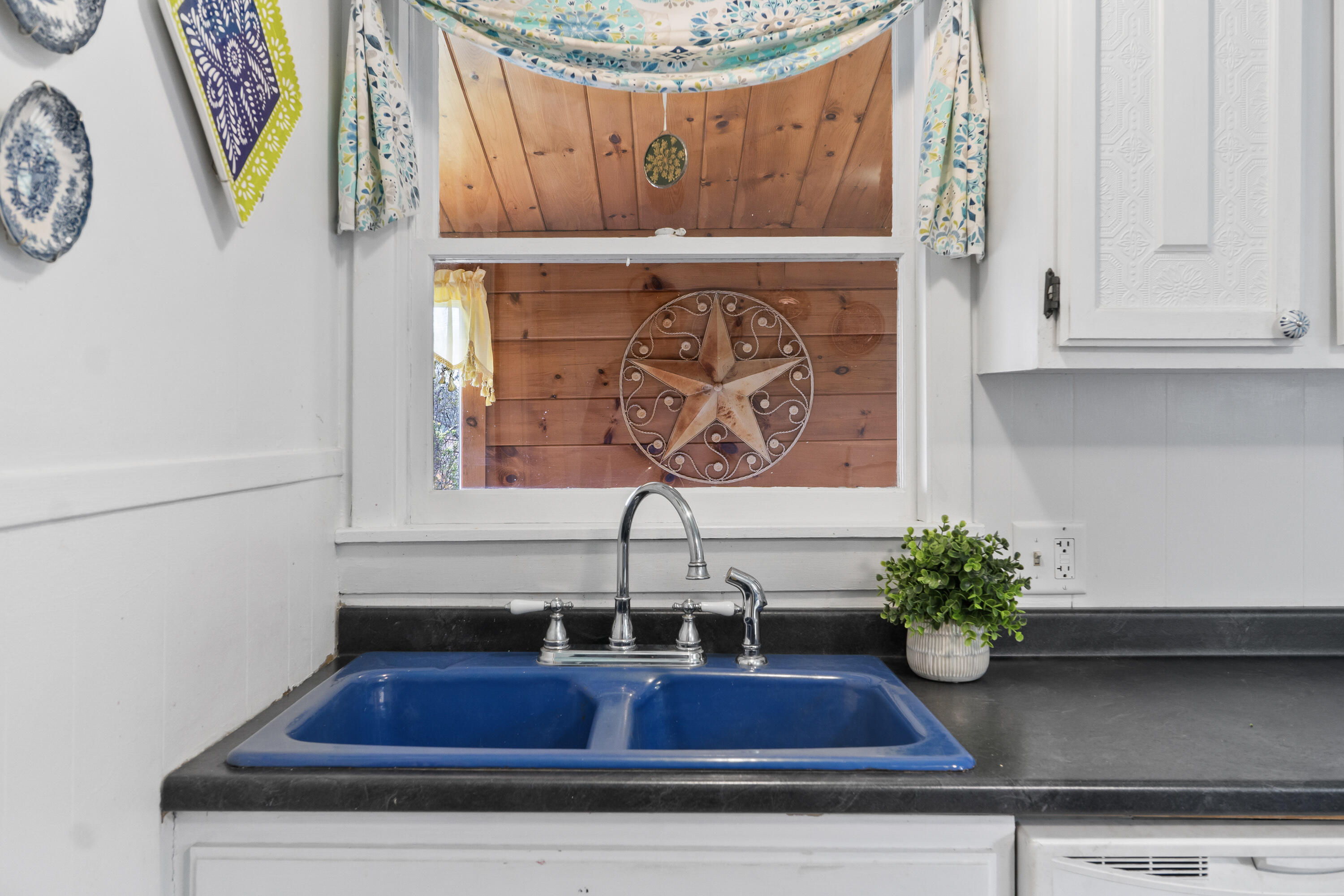 593 N Newcastle Road Newcastle ME 04553