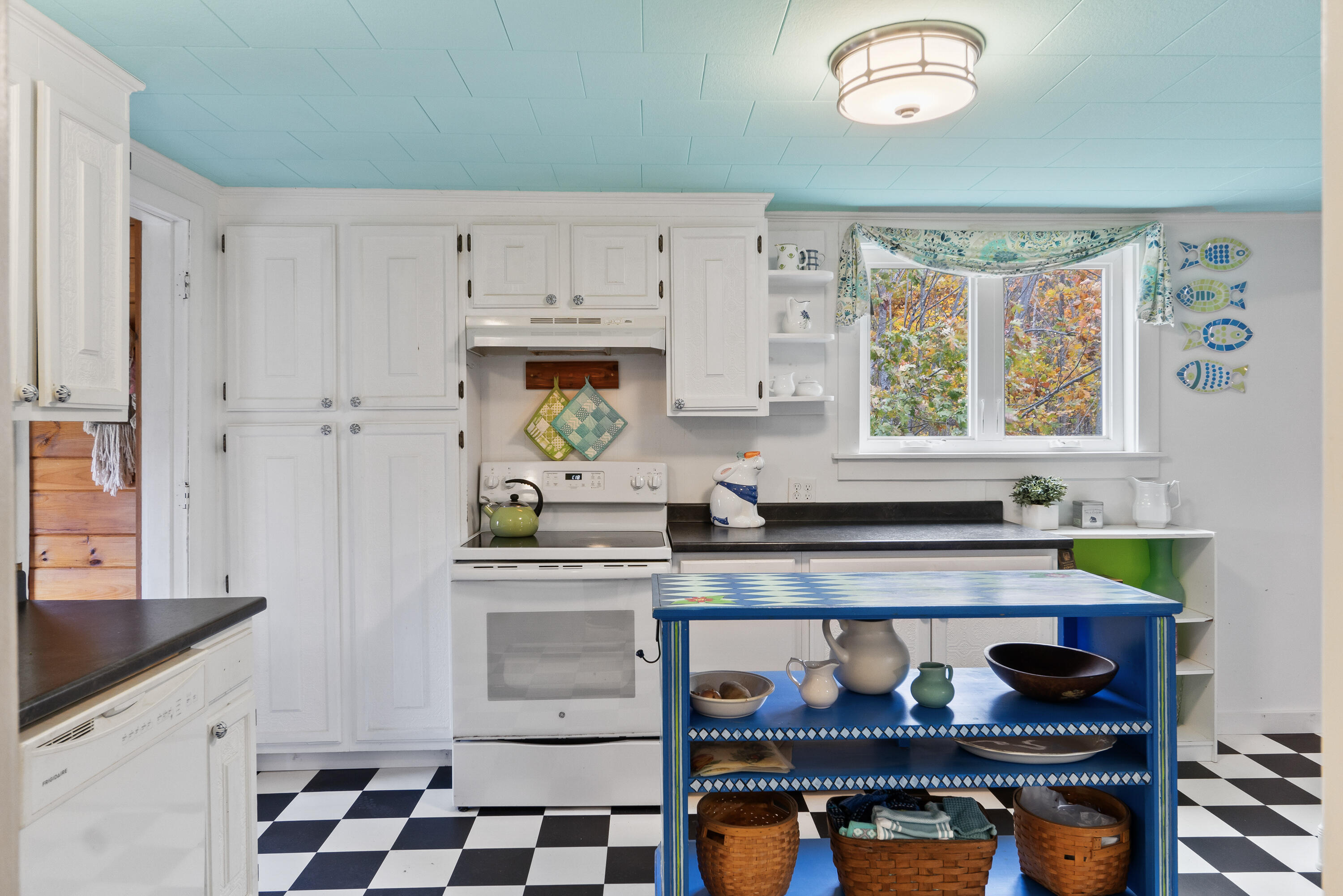 593 N Newcastle Road Newcastle ME 04553