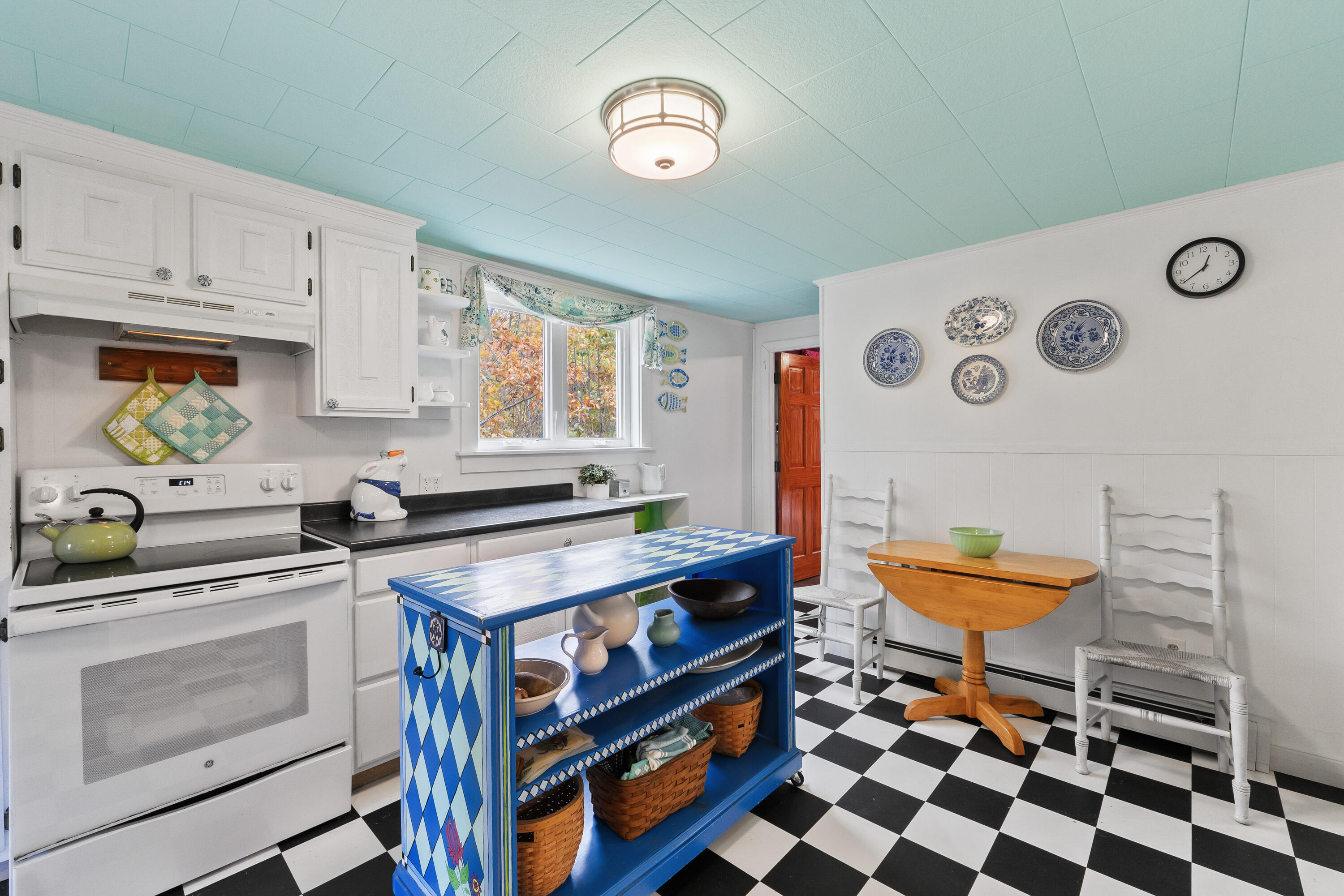 593 N Newcastle Road Newcastle ME 04553