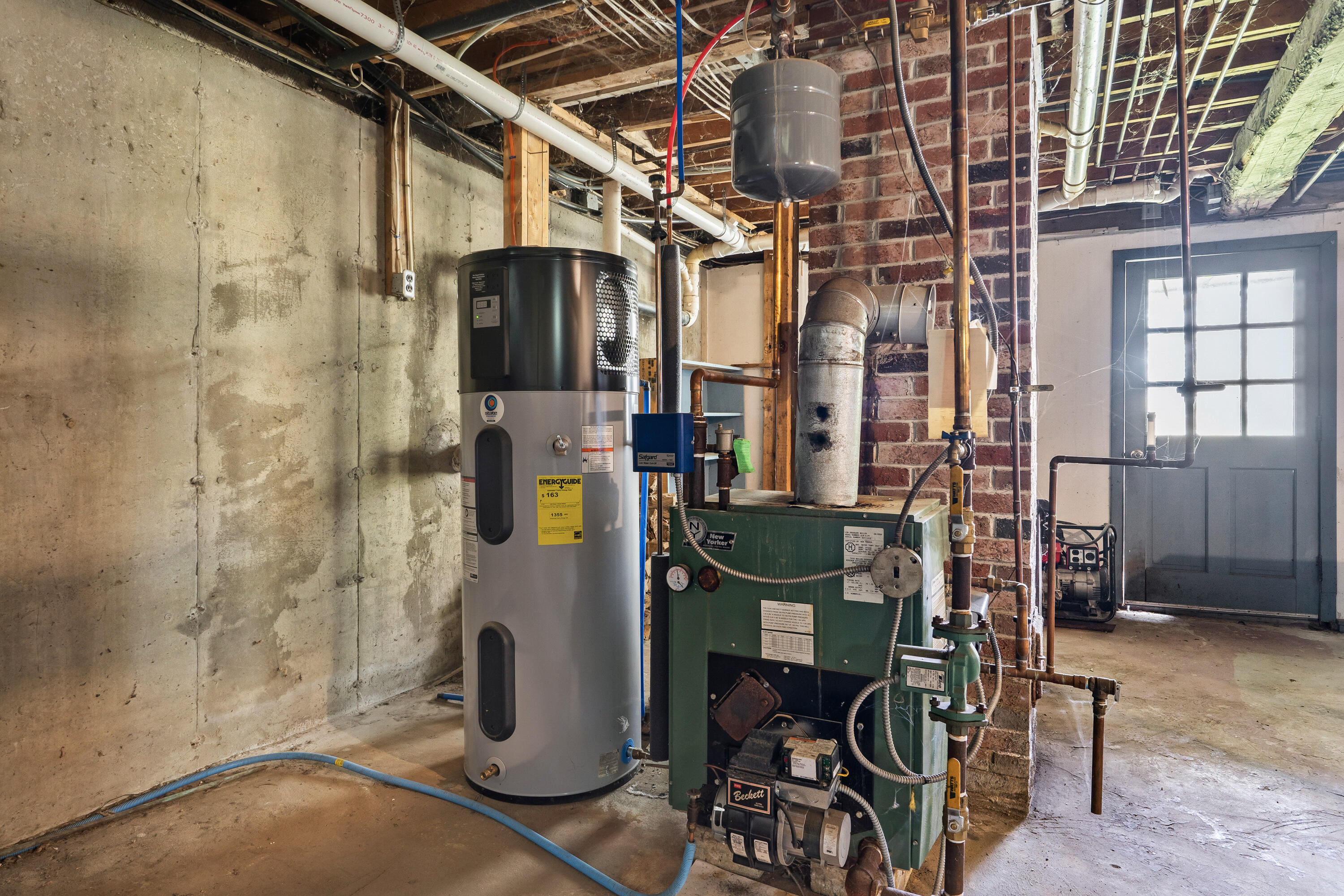 593 N Newcastle Road Newcastle ME 04553