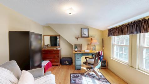 77 Pinewoods Road Lewiston ME 04240