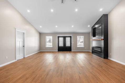 725 N Main Street Brewer ME 04412