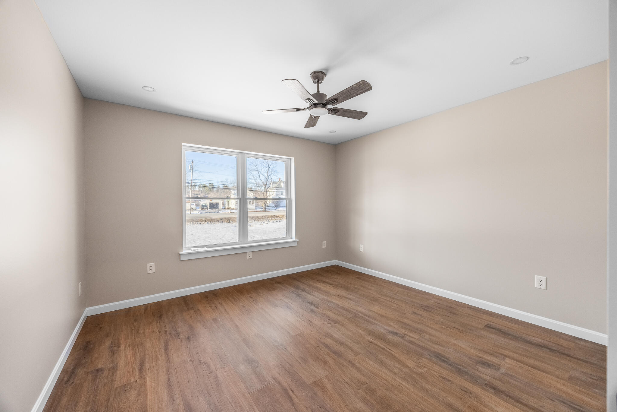 725 N Main Street Brewer ME 04412