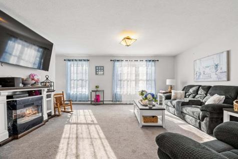 5 Coltons Way Saco ME 04072