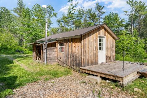 105 Jewett Lane Whitefield ME 04353