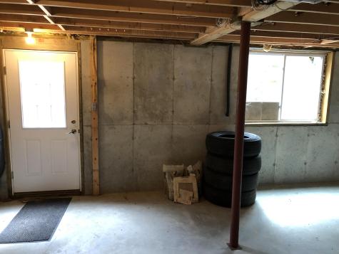 7 Pond Lane Surry ME 04684