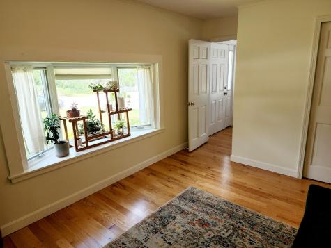 32 Amherst Street Auburn ME 04210