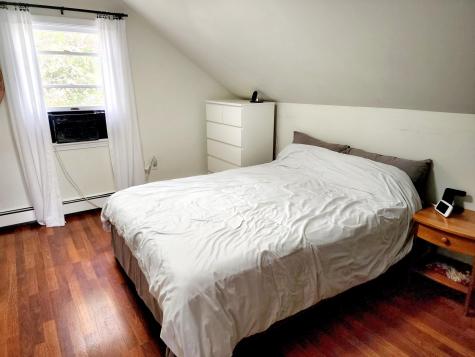 32 Amherst Street Auburn ME 04210