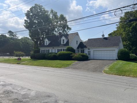 30 Pleasant Street Houlton ME 04730