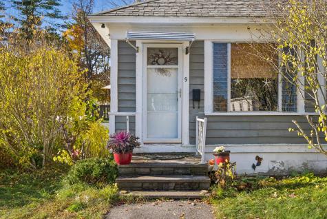 9 Seaview Avenue Old Orchard Beach ME 04064