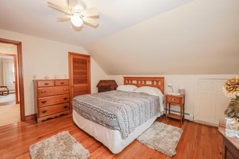 11 George Avenue Sanford ME 04073