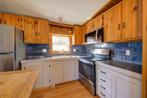 48 Hillside Avenue Minot ME 04258