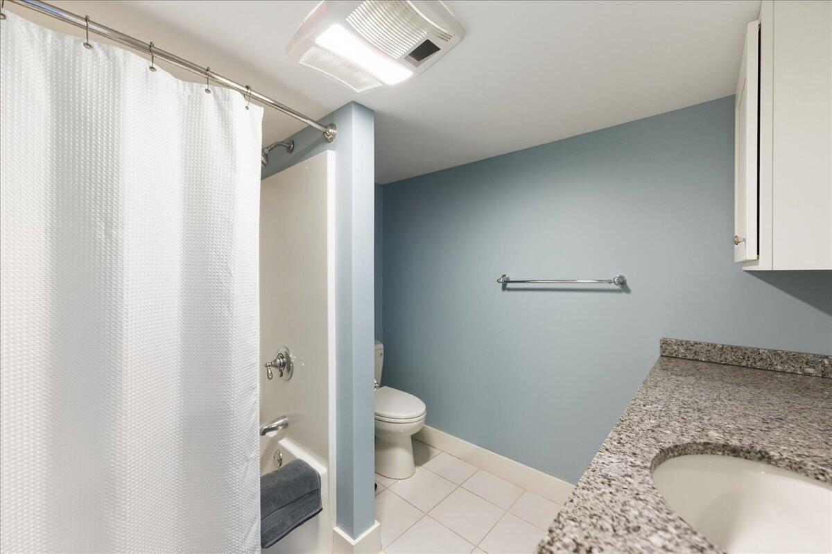 79 Perkins Street Castine ME 04421