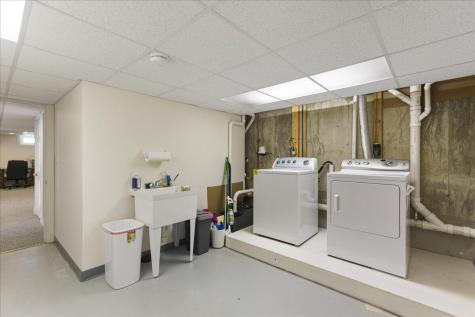 79 Perkins Street Castine ME 04421