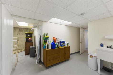 79 Perkins Street Castine ME 04421