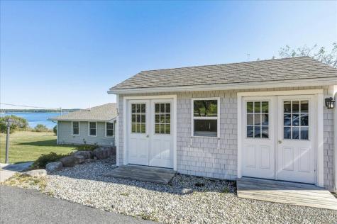 79 Perkins Street Castine ME 04421