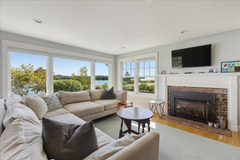 79 Perkins Street Castine ME 04421