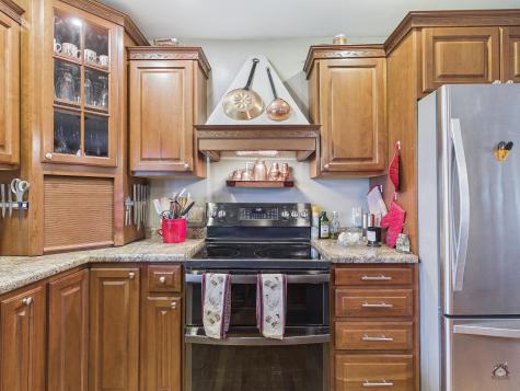 43 Peaslee Road Pittston ME 04345
