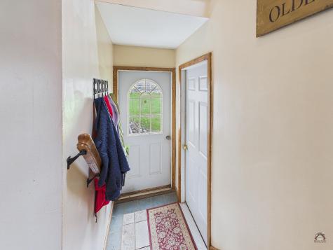 43 Peaslee Road Pittston ME 04345