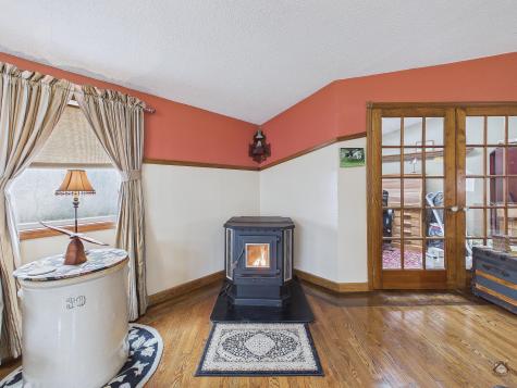 43 Peaslee Road Pittston ME 04345
