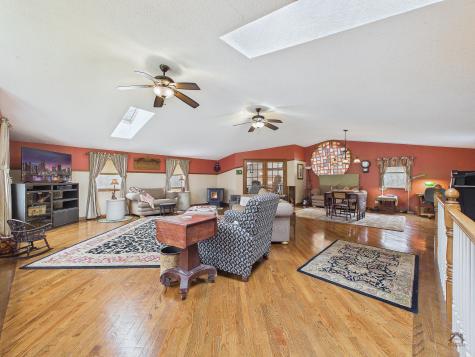 43 Peaslee Road Pittston ME 04345