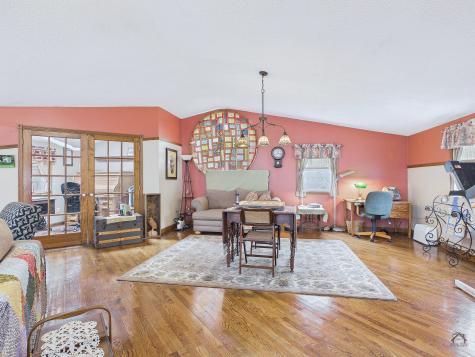 43 Peaslee Road Pittston ME 04345