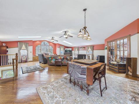 43 Peaslee Road Pittston ME 04345