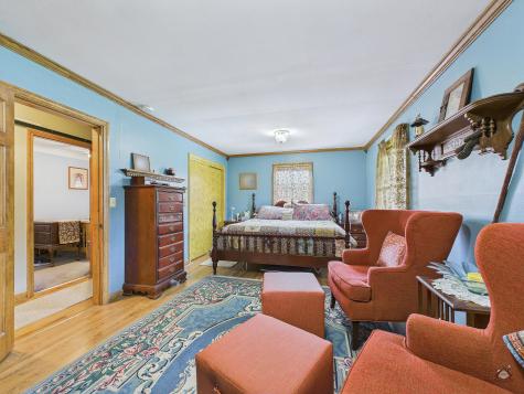 43 Peaslee Road Pittston ME 04345