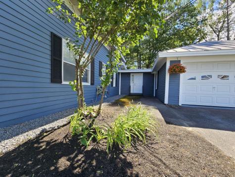 148 North Avenue Skowhegan ME 04976