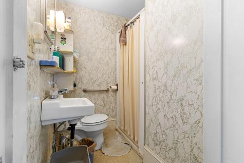 113 Pleasant Street Rockland ME 04841