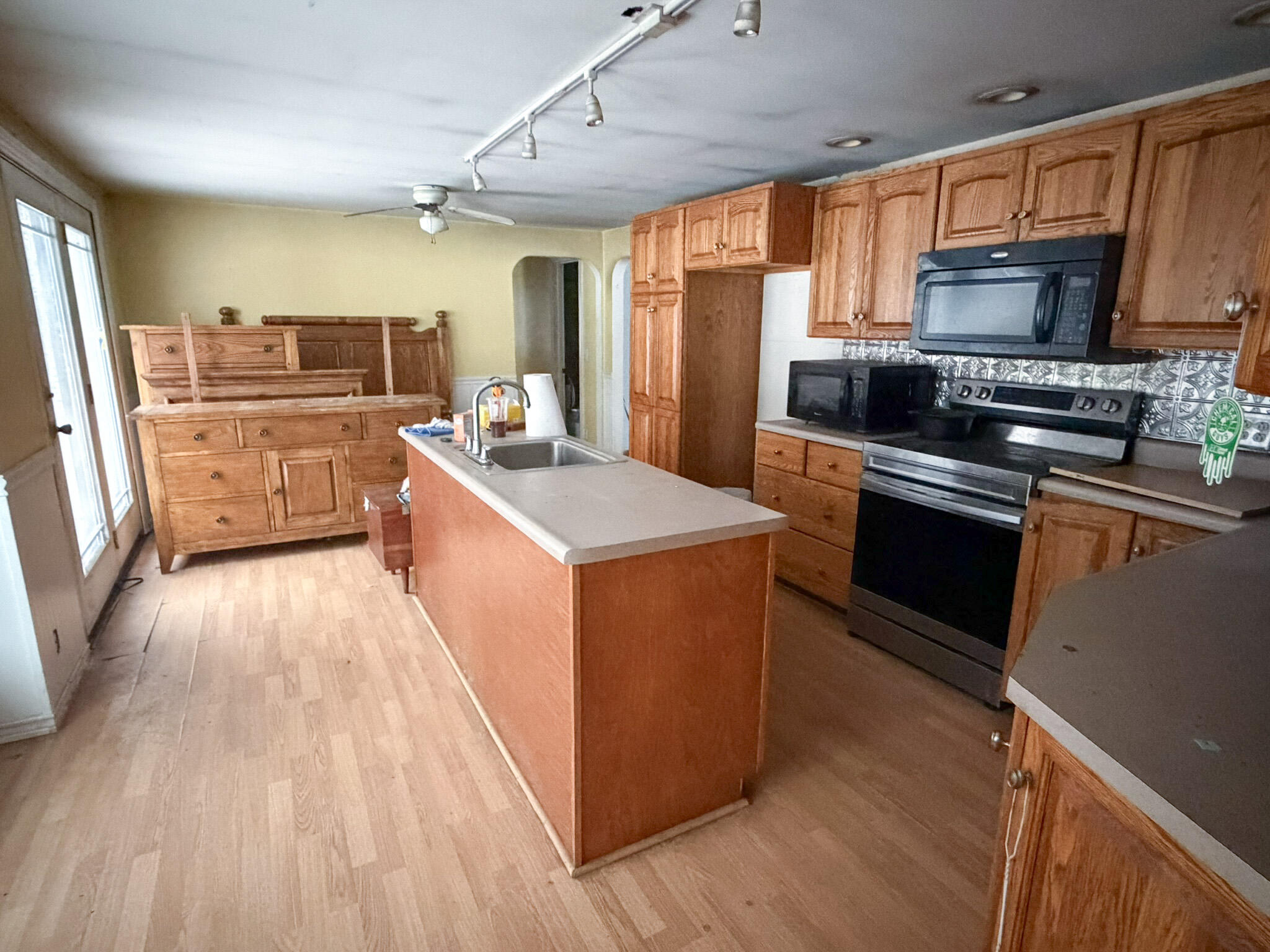 9 Jipson Lane Kenduskeag ME 04450