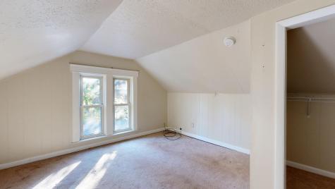 14 Morse Street Auburn ME 04210