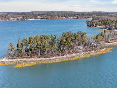 71 Merganser Way Freeport ME 04032