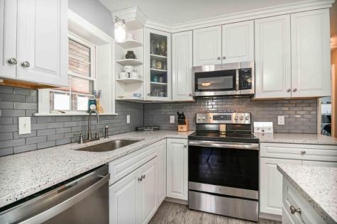 7 Dean Road York ME 03909