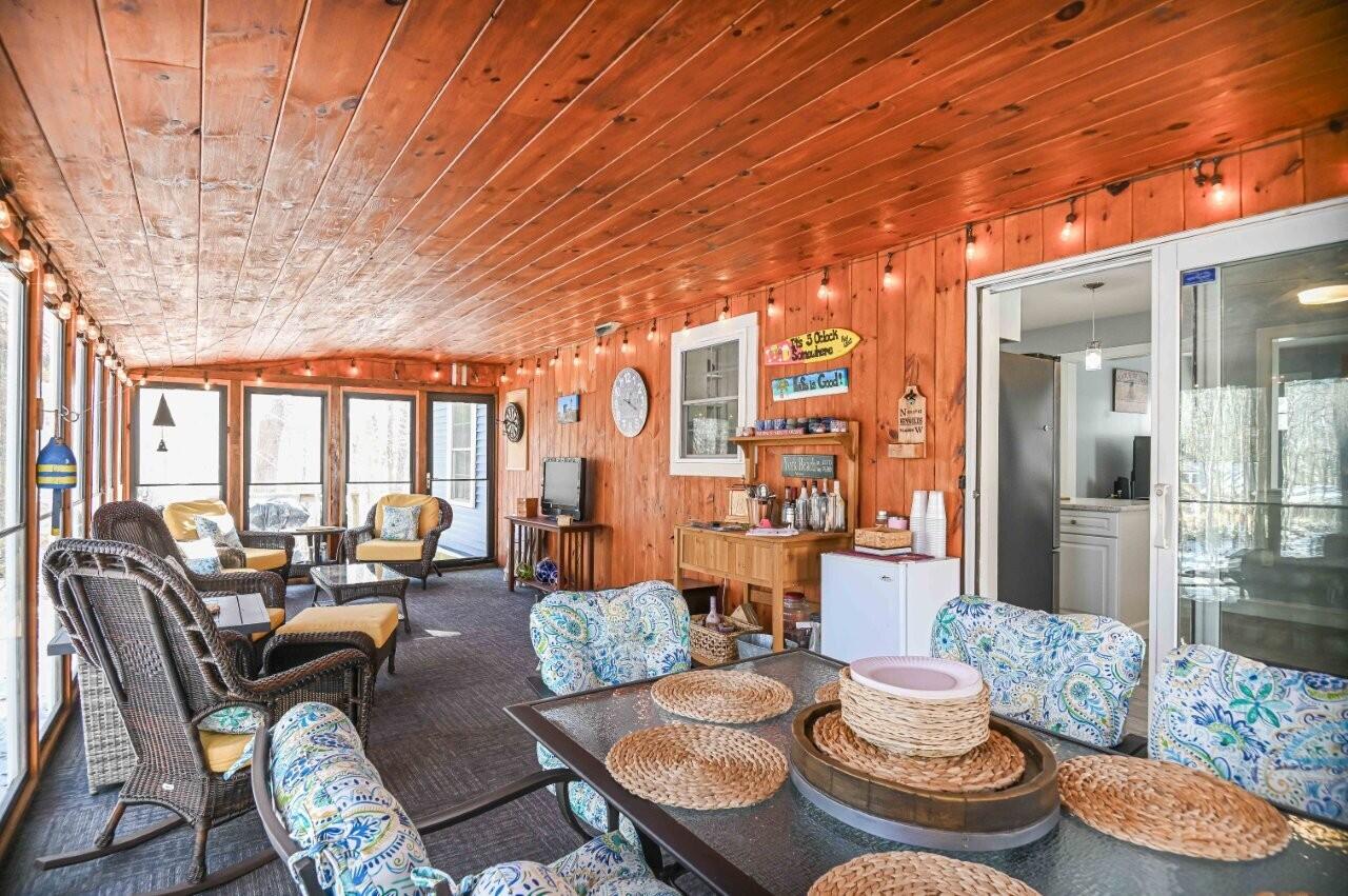 7 Dean Road York ME 03909