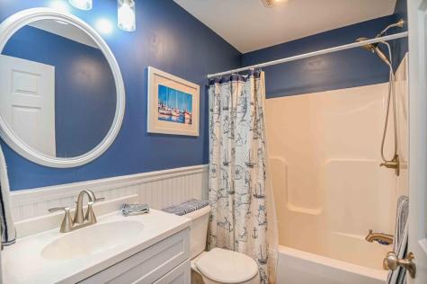 7 Dean Road York ME 03909